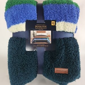 Pendleton Sherpa Blanket in Evergreen Stripe